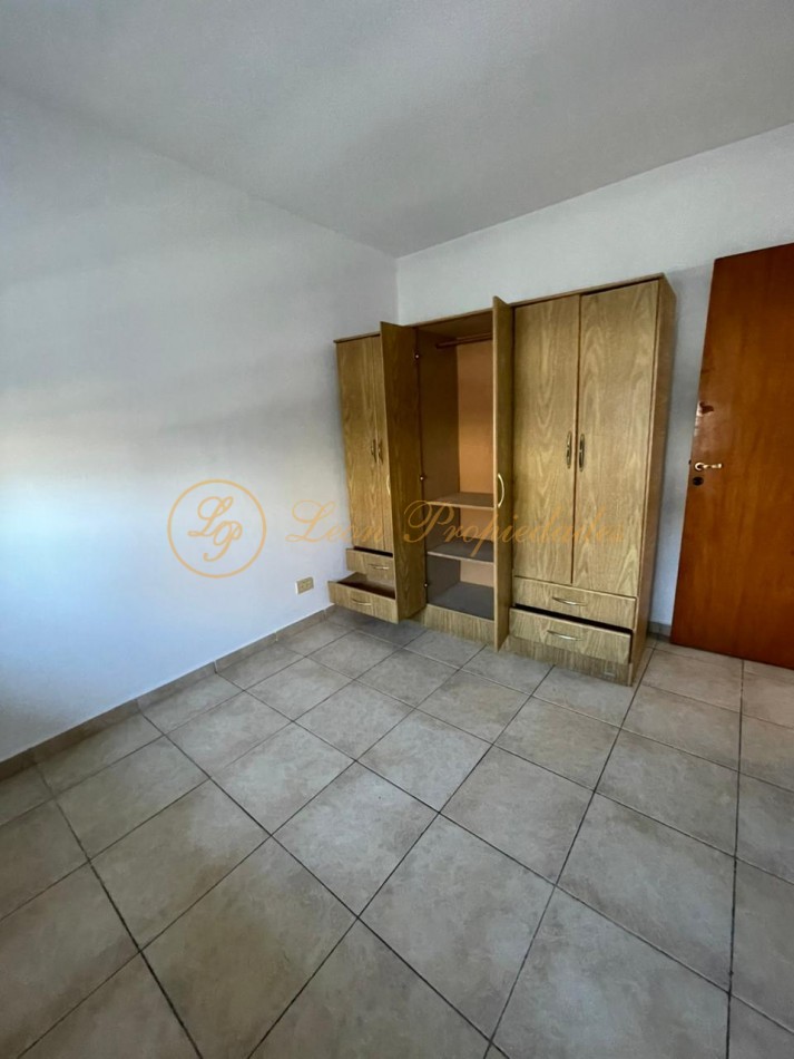 Catamarca Nro 3420 (Edificio de escaleras - 2do piso - un dormitorio, con balcon)