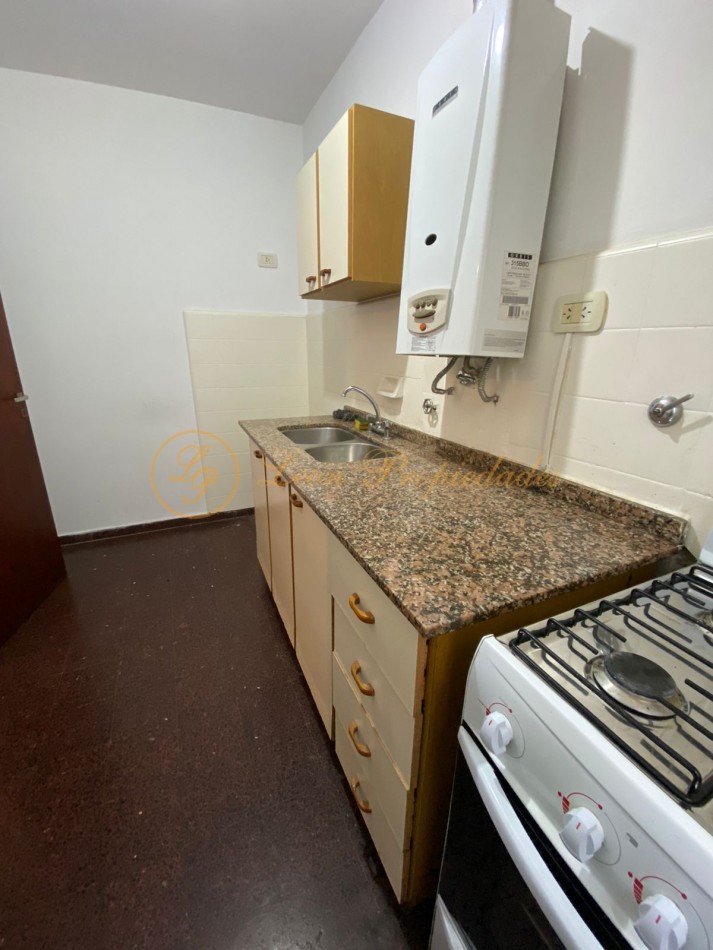 Salta 1969 Piso 5to. (contrafrente)