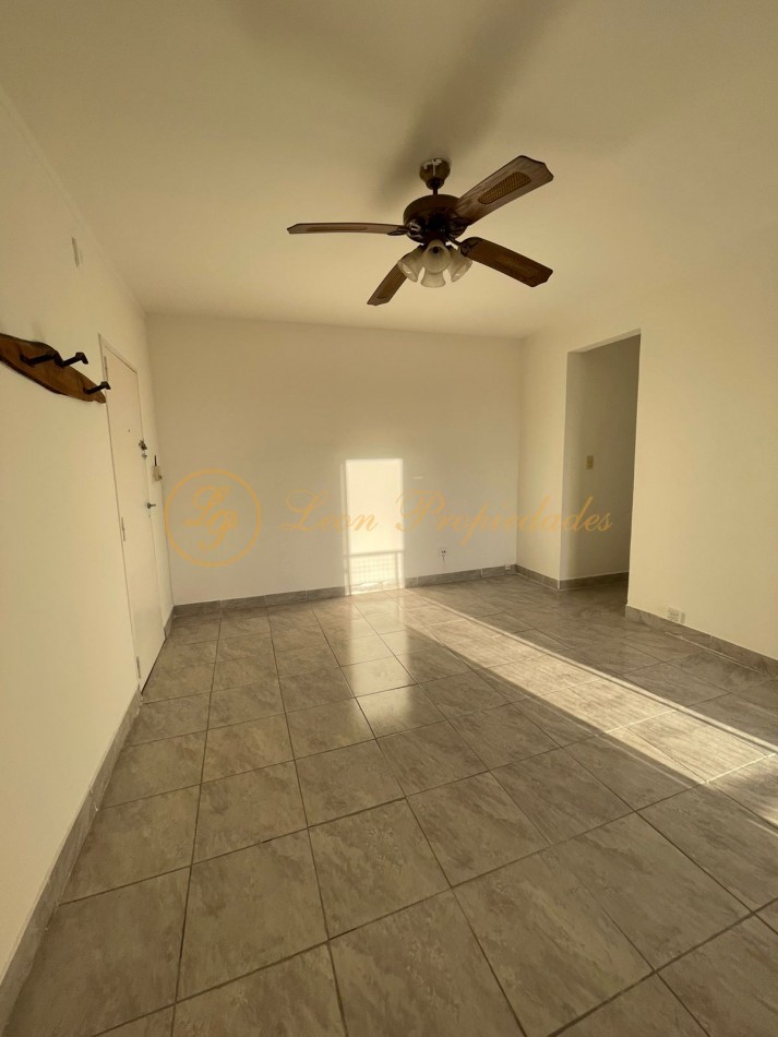 Buenos Aires y Ocampo (2 dormitorios)